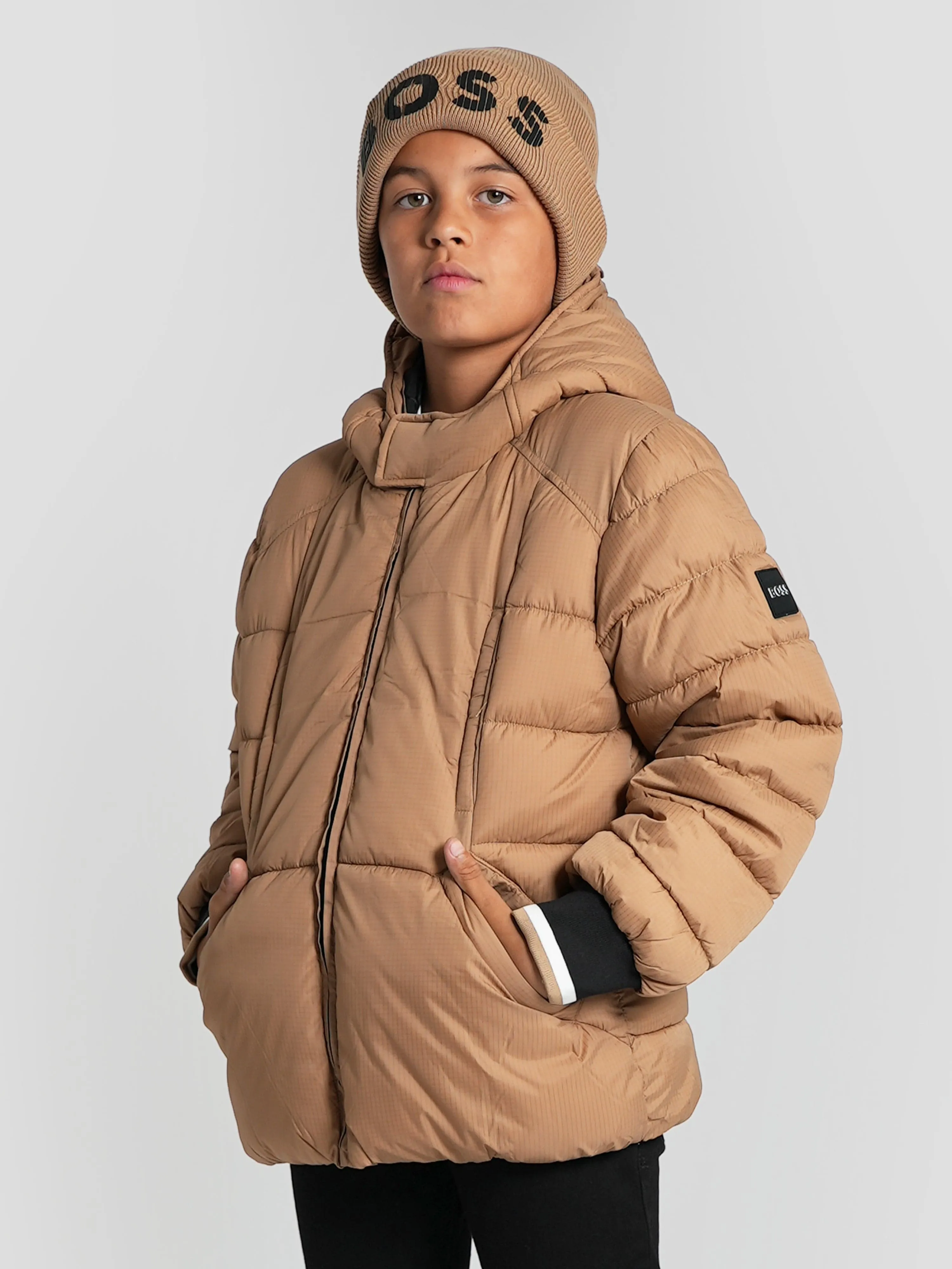 BOSS Boys Logo Steppjacke in Braun