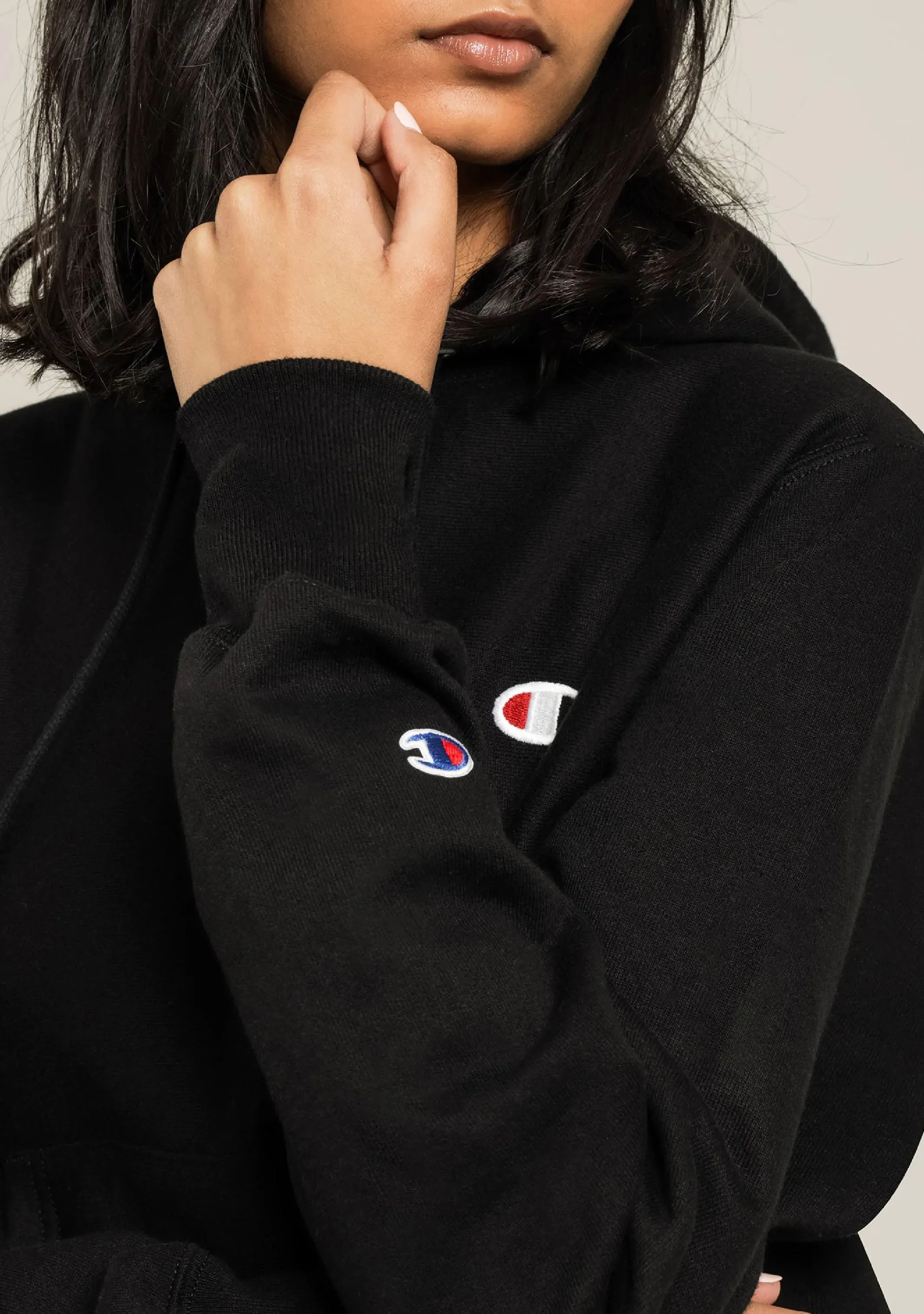 Champion Damen Small C Logo Boyfriend Fit Hoodie <br> CTH6A1 Schwarz