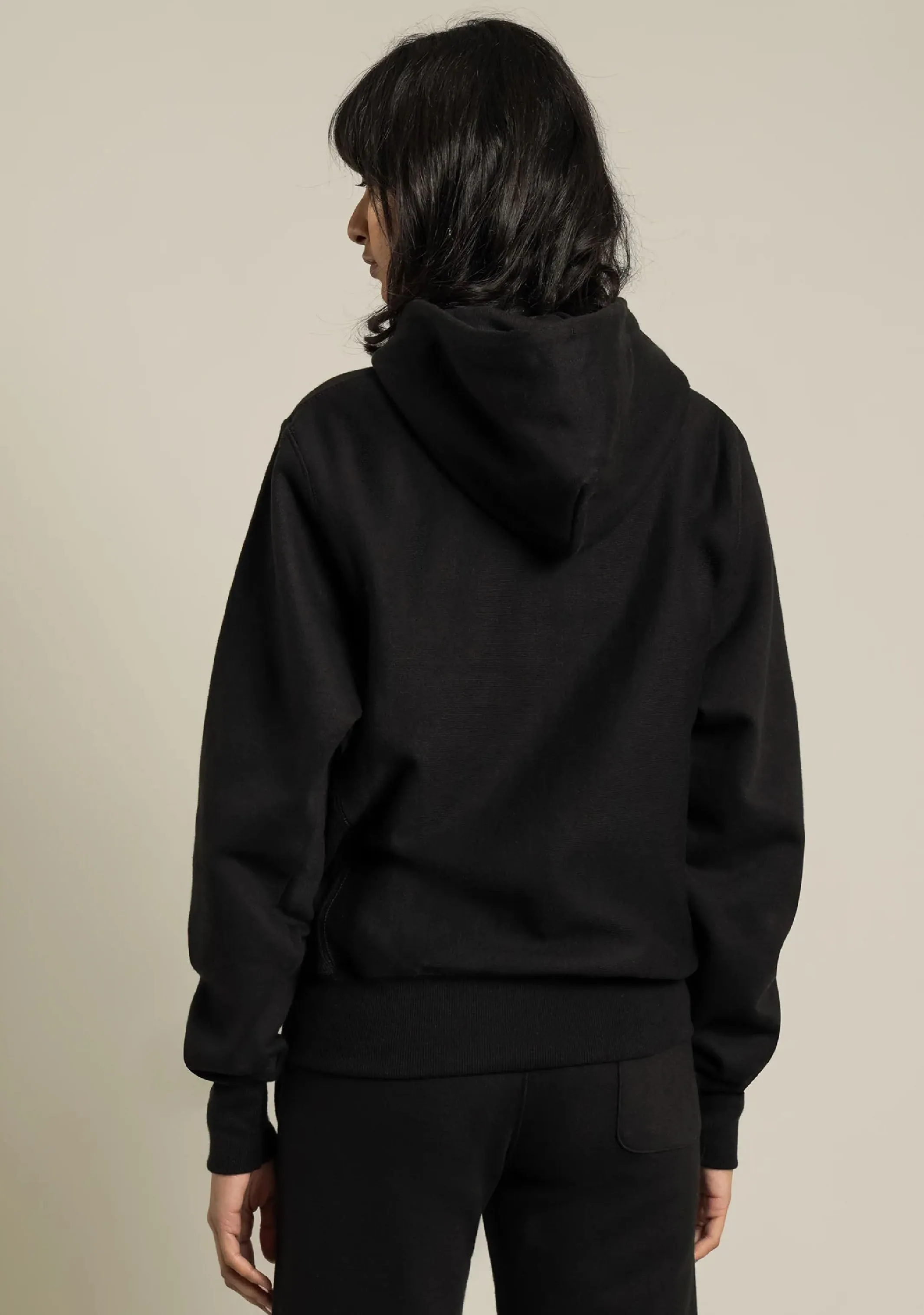 Champion Damen Small C Logo Boyfriend Fit Hoodie <br> CTH6A1 Schwarz