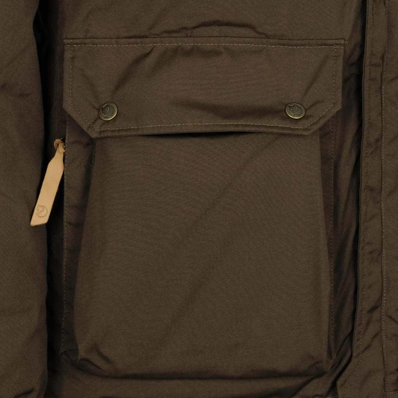 Fjallraven Daunenjacke Nr. 16 Dunkeloliv