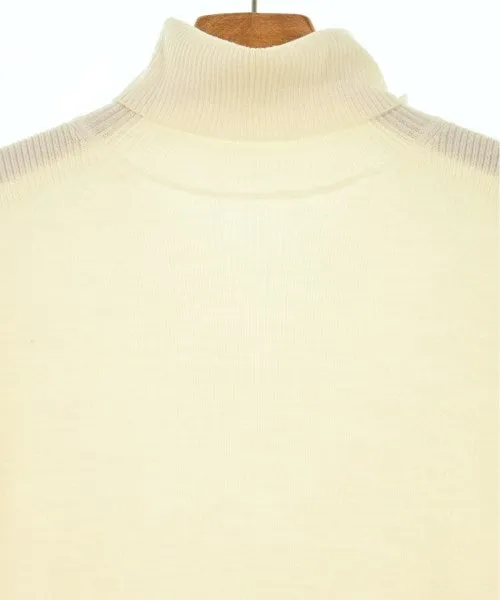 I C B Pullover