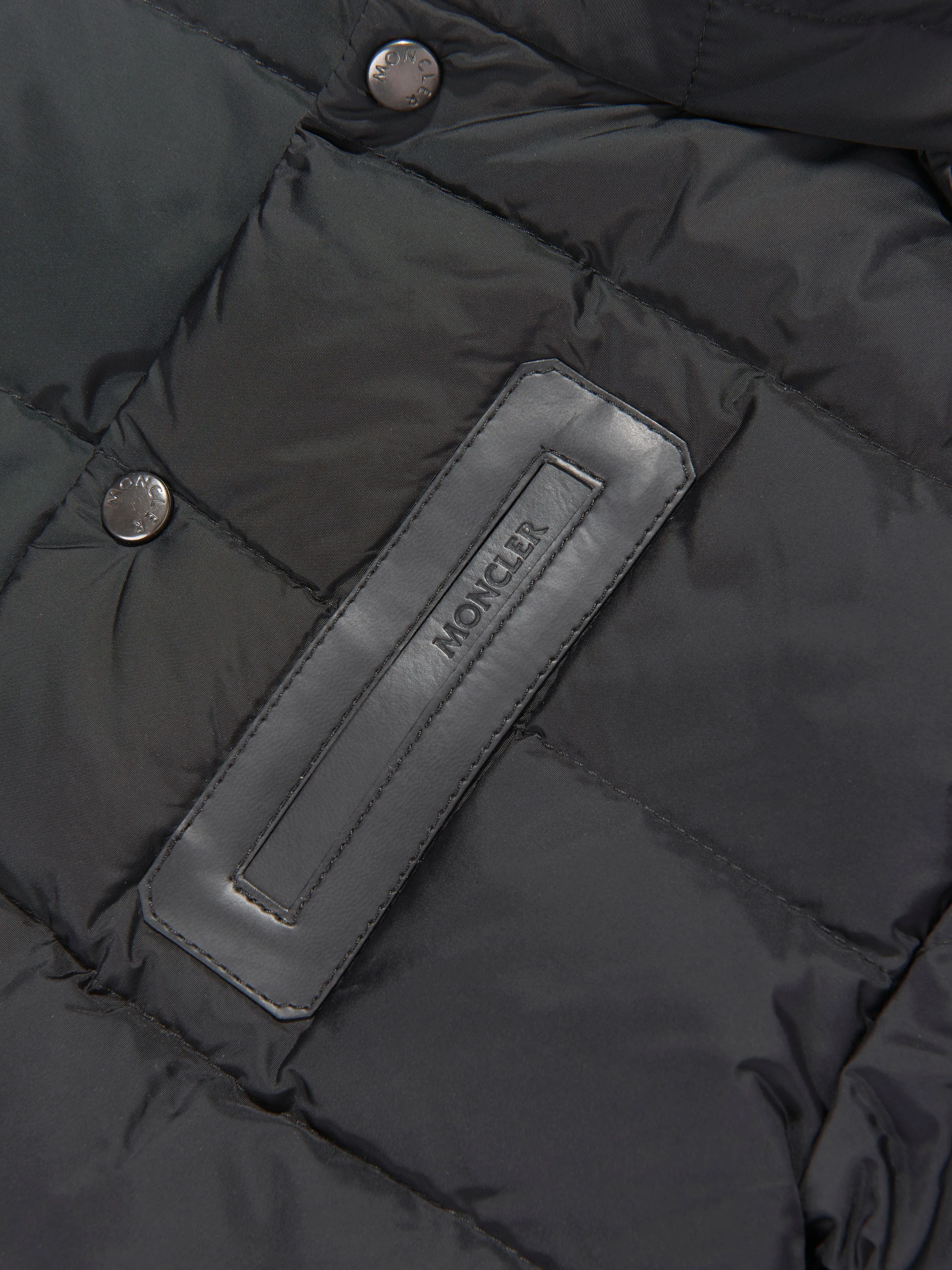 Moncler Enfant Jungen Daunengefütterte Klopas Kurz Parka in Schwarz