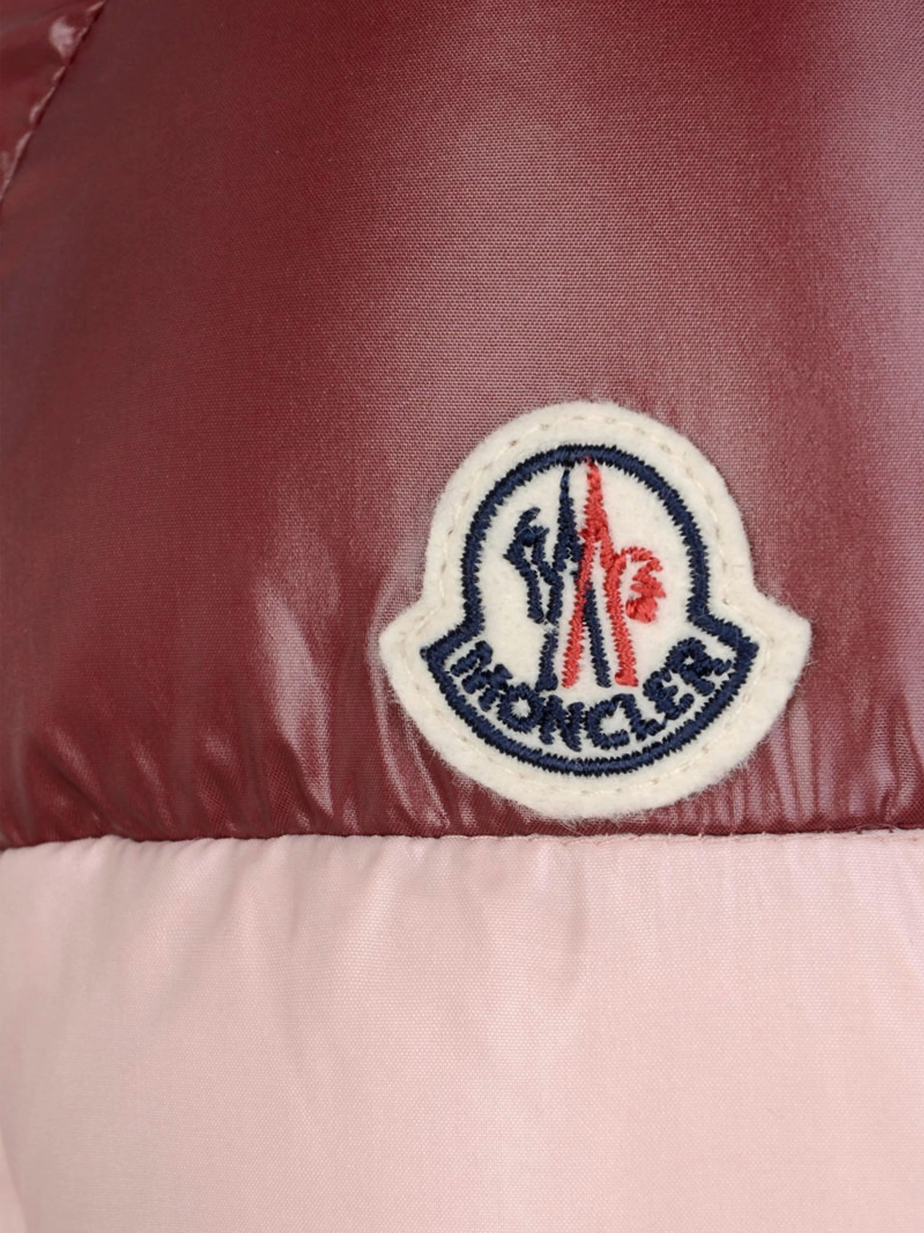 Moncler Girls Daunengefütterte Logo-Jacke