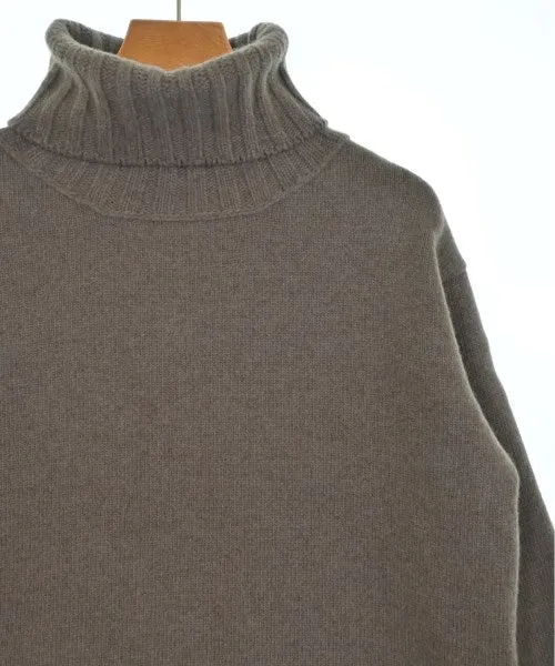 MUSE Sweaters der Zweiten Klasse