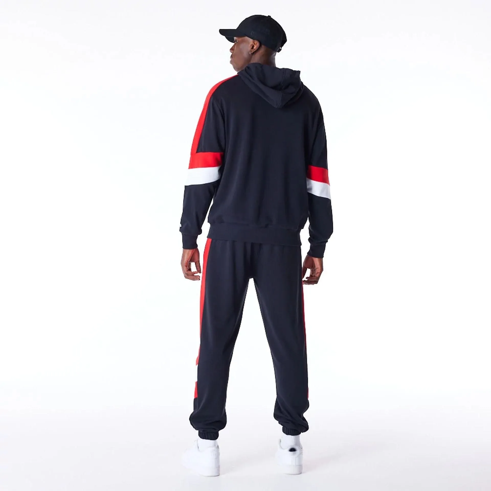 New Era Sweatshirts und Hoodies Chicago Bulls Farbblock Schwarz Pullover Hoodie