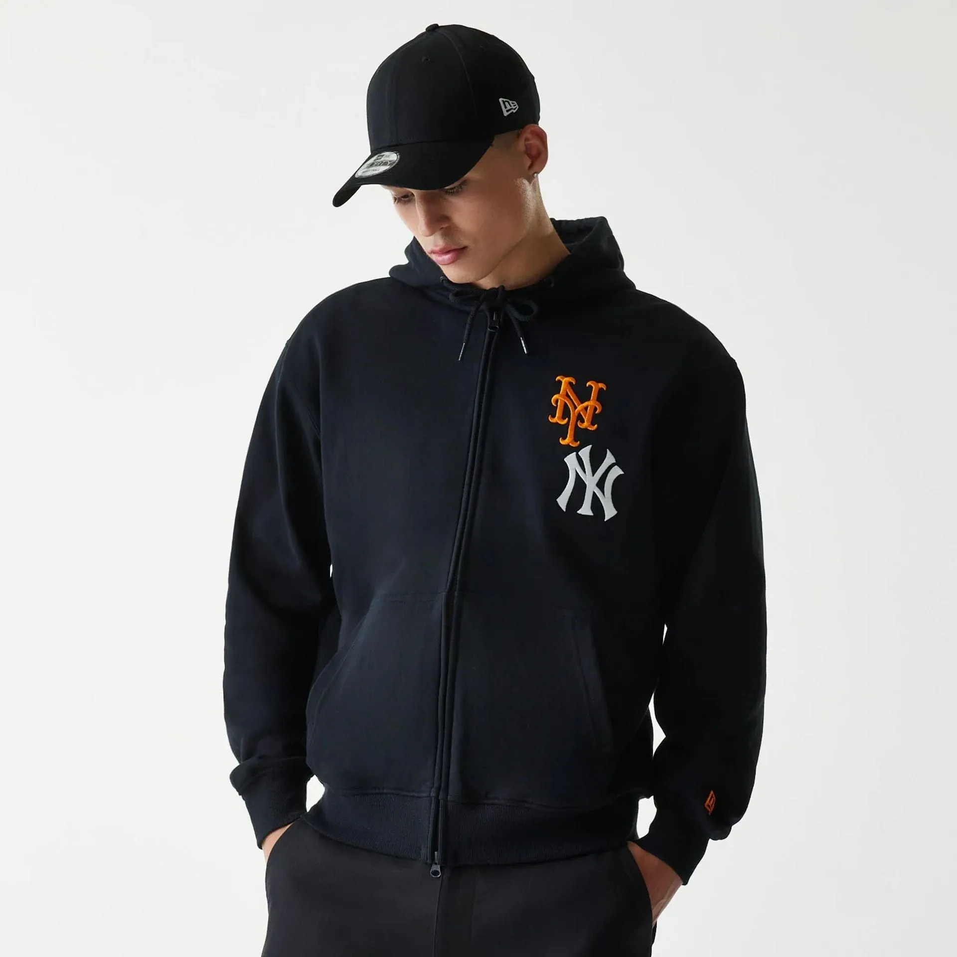 New Era Sweatshirts und Hoodies MLB Subway Series schwarze Kapuzenjacke mit Reißverschluss vorne