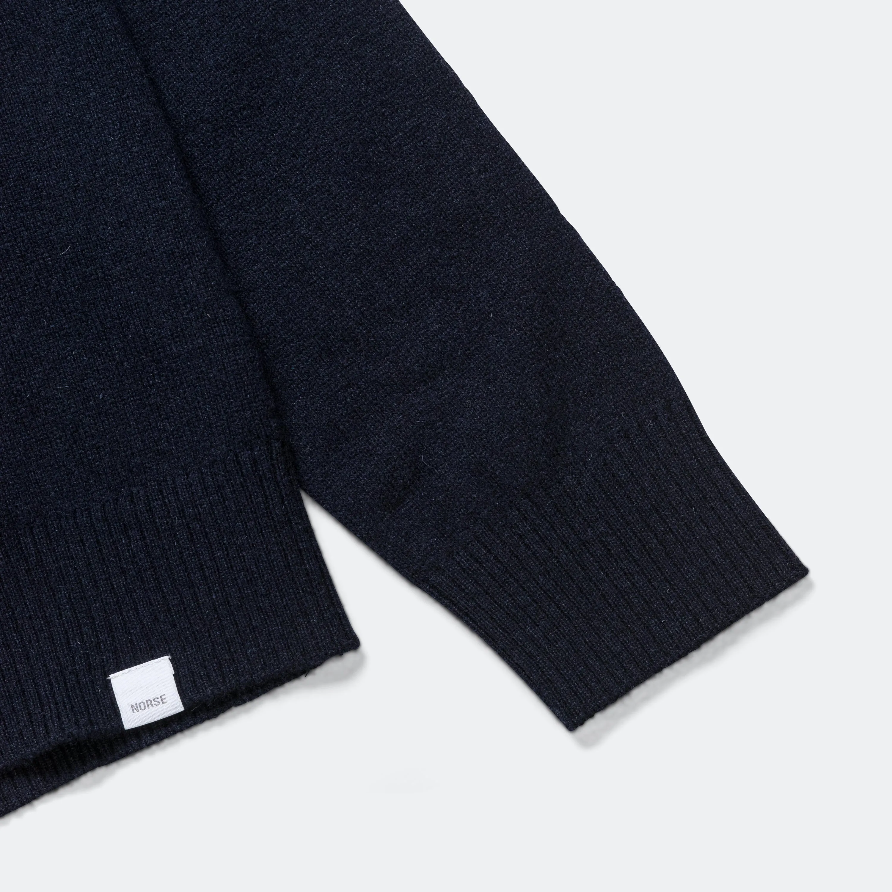 Norse Projects Kleidung Standard Merino Lambswool Cardigan - Dunkelblau