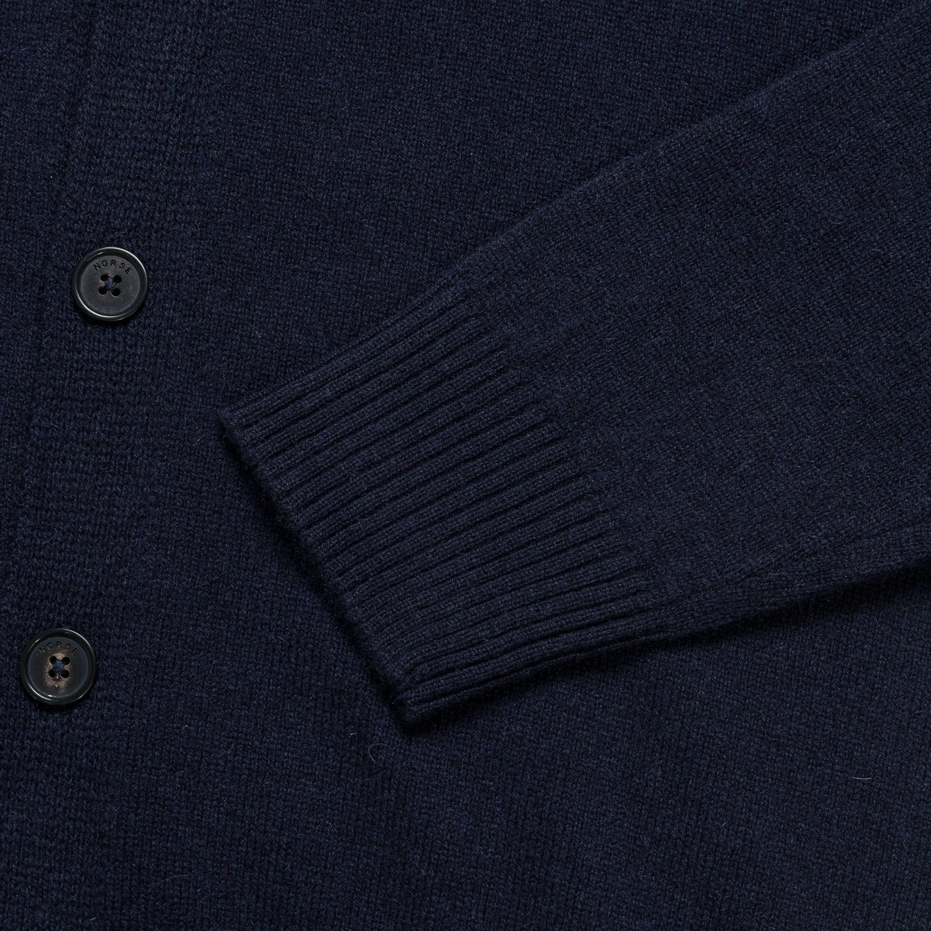 Norse Projects Kleidung Standard Merino Lambswool Cardigan - Dunkelblau