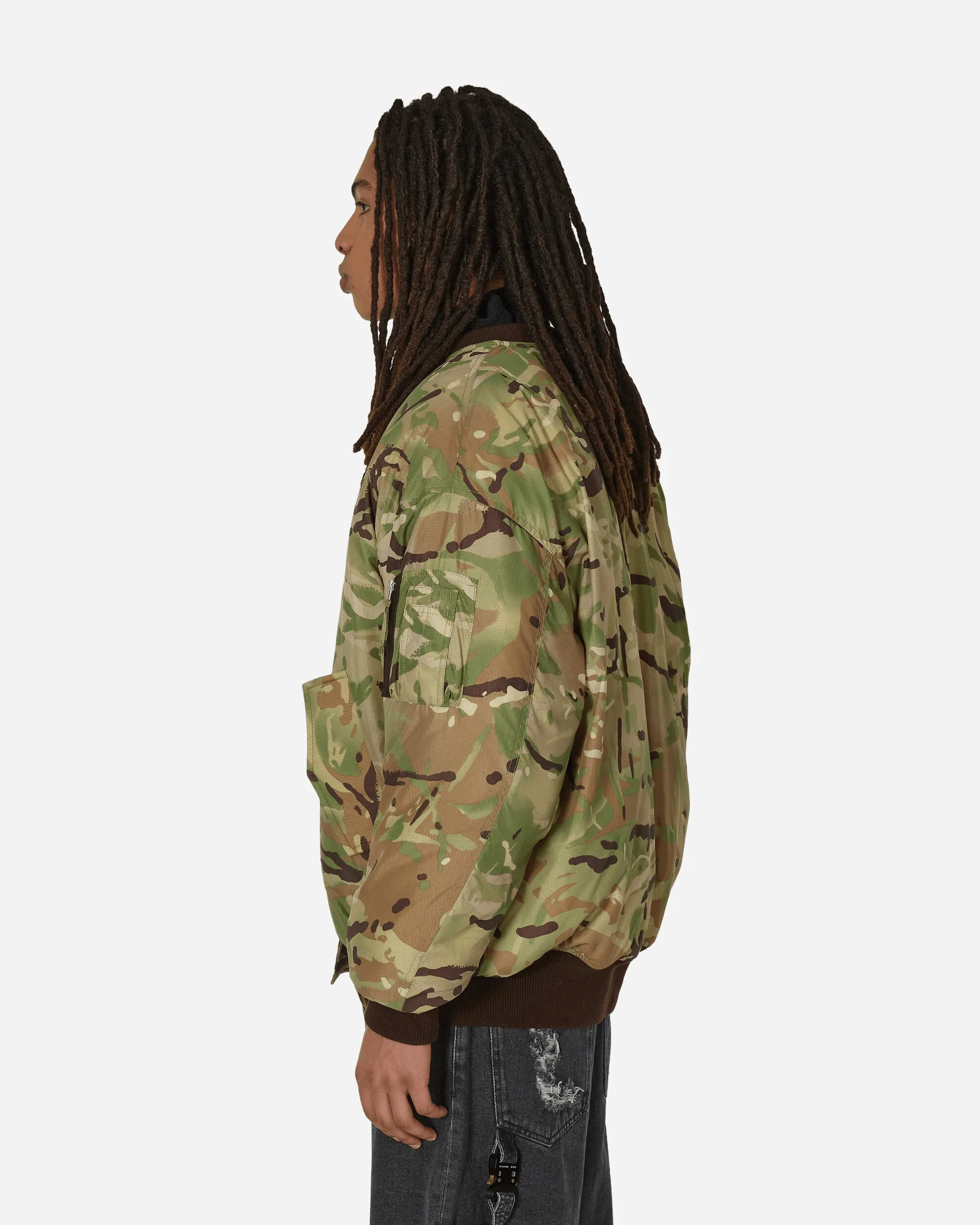 Übergroße Camouflage-Nylon-Bomberjacke in Militärgrün