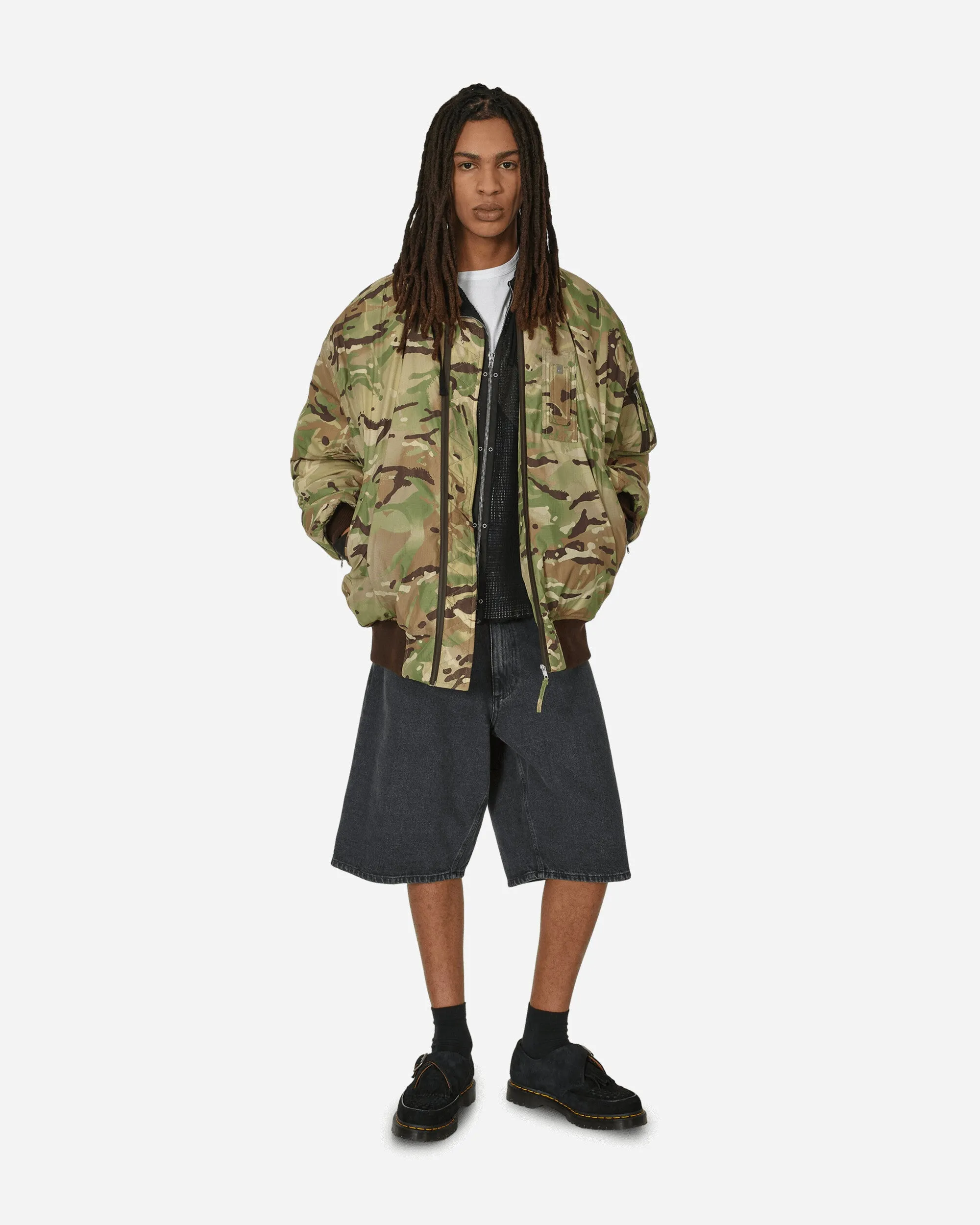 Übergroße Camouflage-Nylon-Bomberjacke in Militärgrün