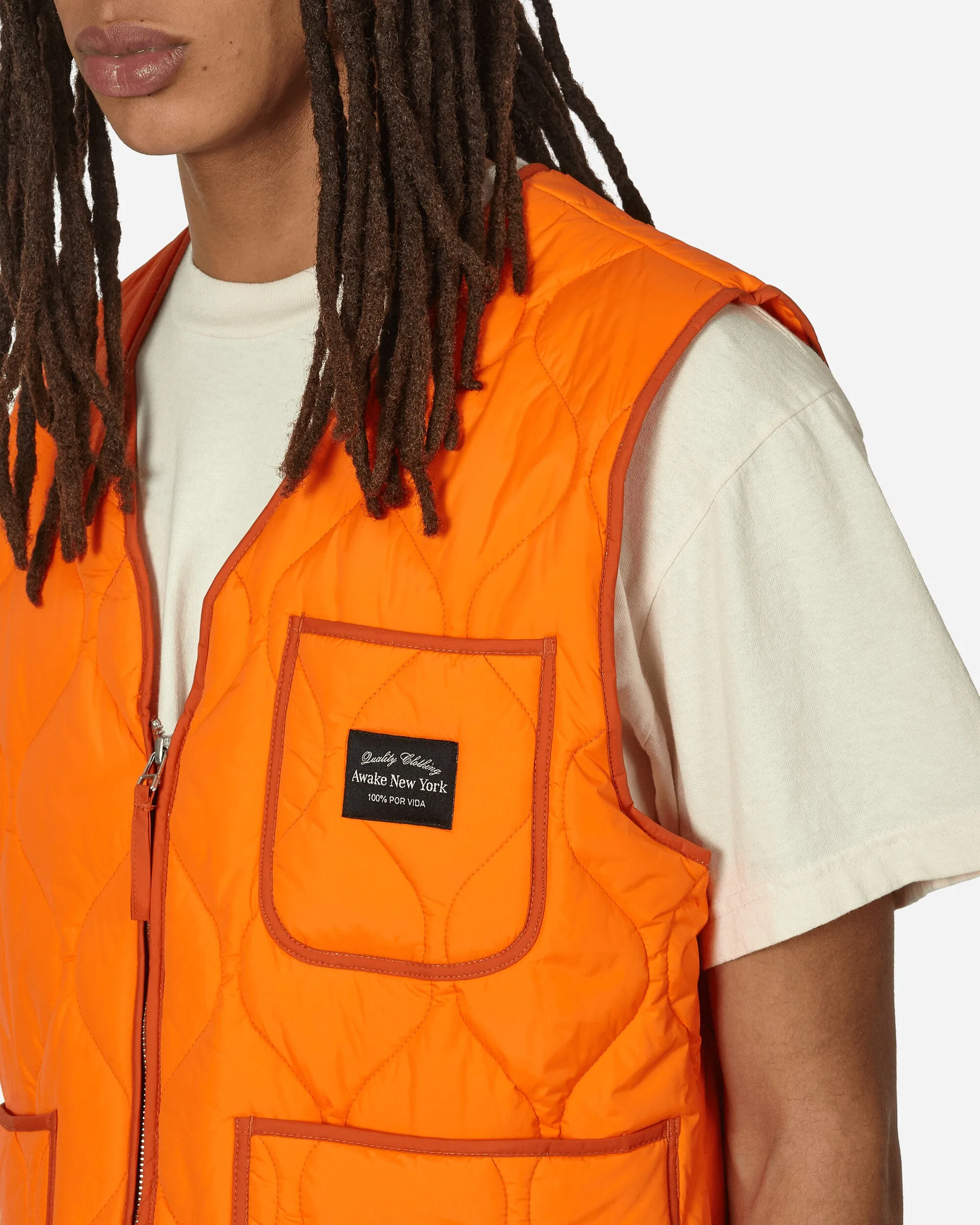 Gesteppte Nylon-Schale Weste in Orange