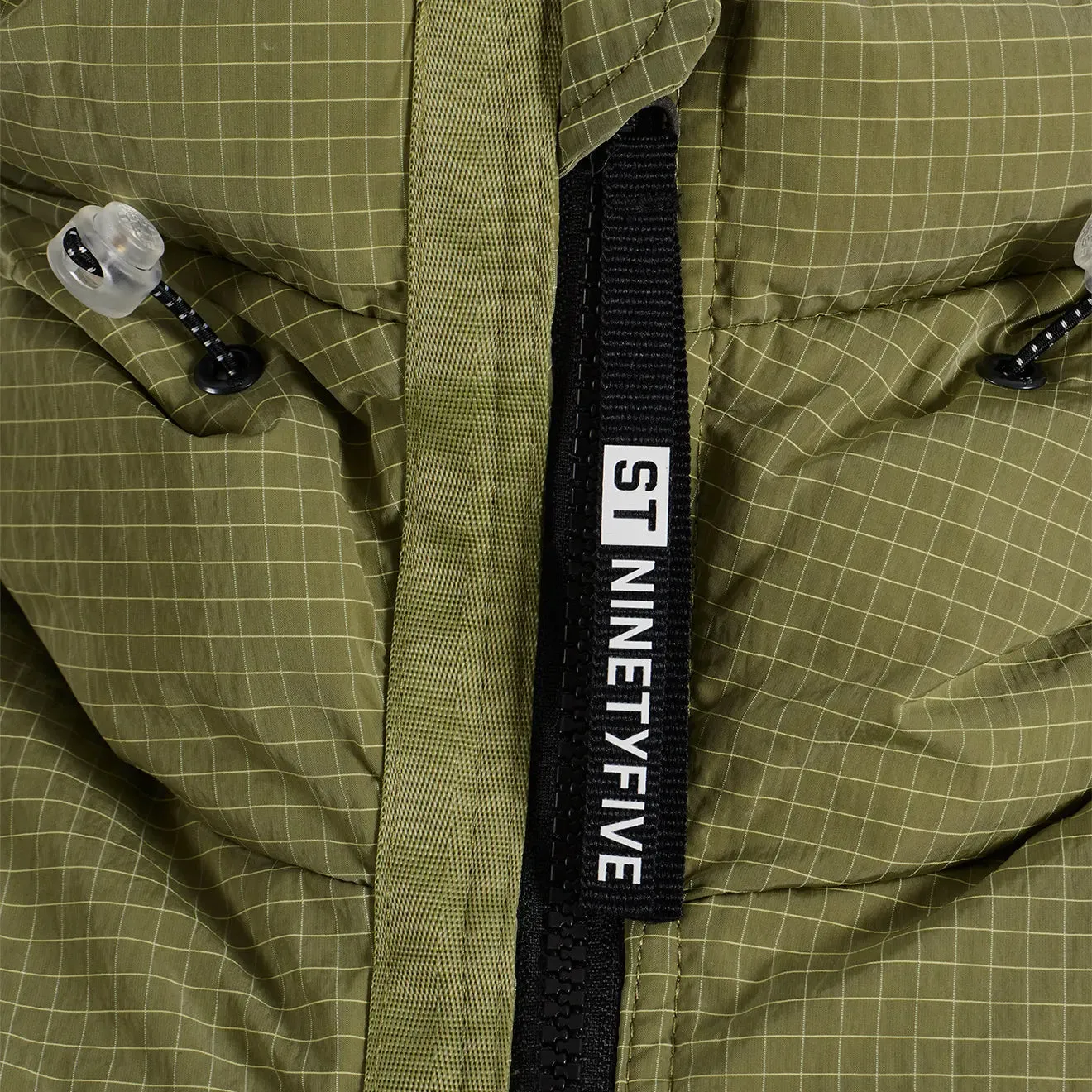 ST95 Kapuzen-Pufferjacke Hellgrün