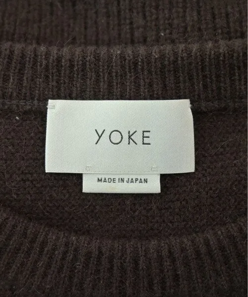 YOKE Pullover