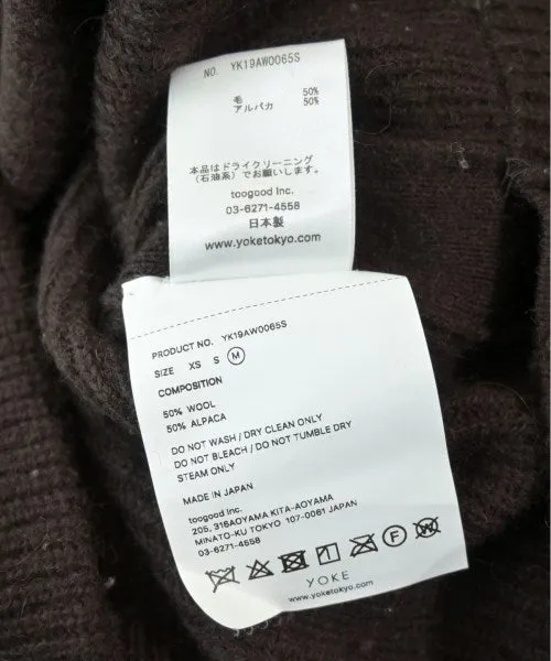 YOKE Pullover